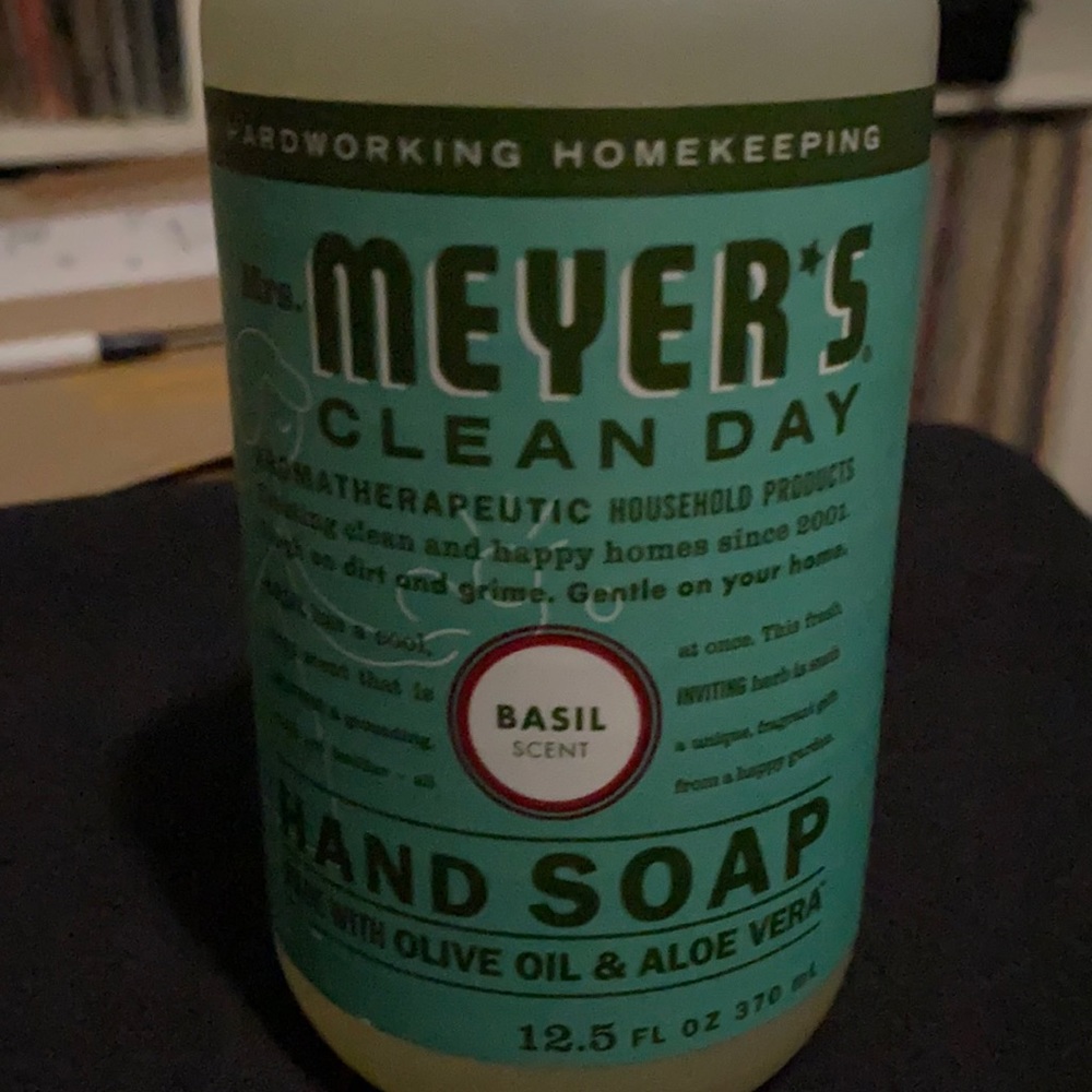 Mrs. Meyer’s Clean Day Basil Scent Hand Soap